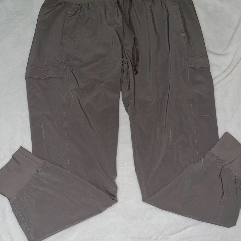 CALIA by Carrie Underwood Dark Gray Joggers